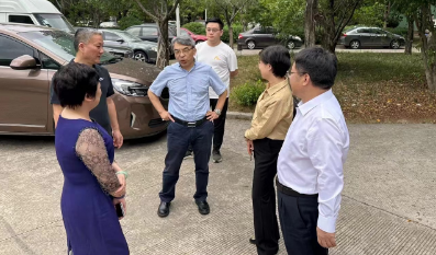 漂亮少妇高潮A片XXXX